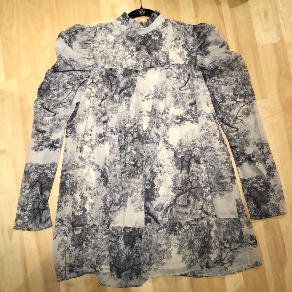 In The Style Lorna Luxe Cora dress NWT